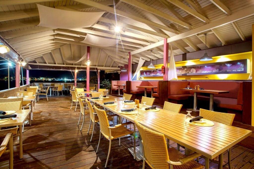 Ocean Terrace Inn Hotel Μπαστέρ Εξωτερικό φωτογραφία